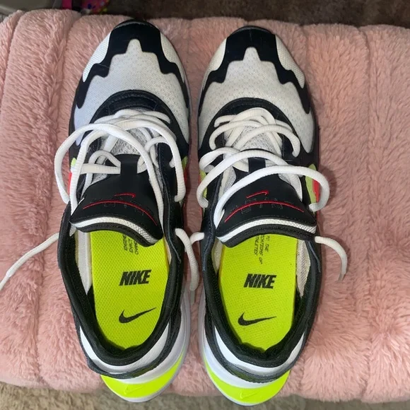 Nike sneakers - Picture 5 of 10